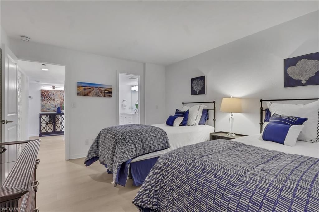 5954 Pelican Bay Blvd, Unit 212, Naples, FL 34108 Photo