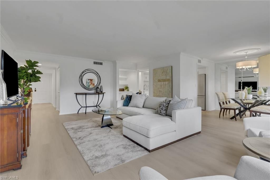 5954 Pelican Bay Blvd, Unit 212, Naples, FL 34108 Photo
