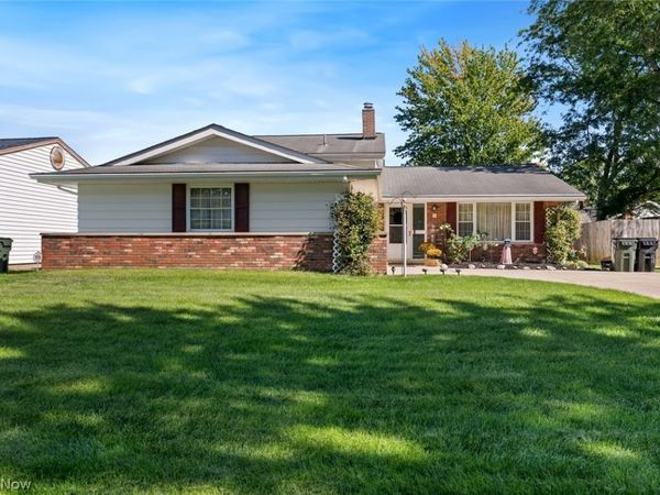 111 Edgefield Drive , Elyria, OH 44035