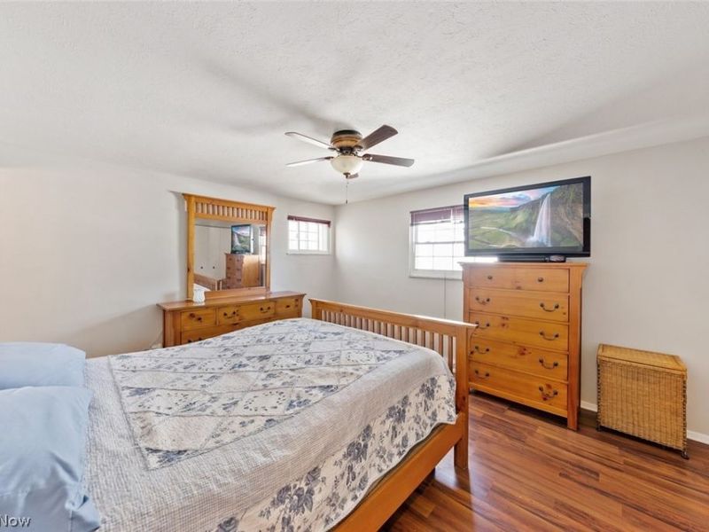111 Edgefield Drive, Elyria, OH 44035 Photo 9