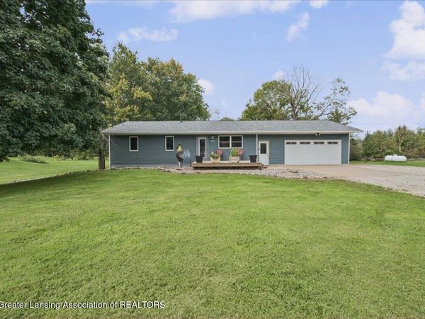 9480 Fenner Road, Laingsburg, MI 48848