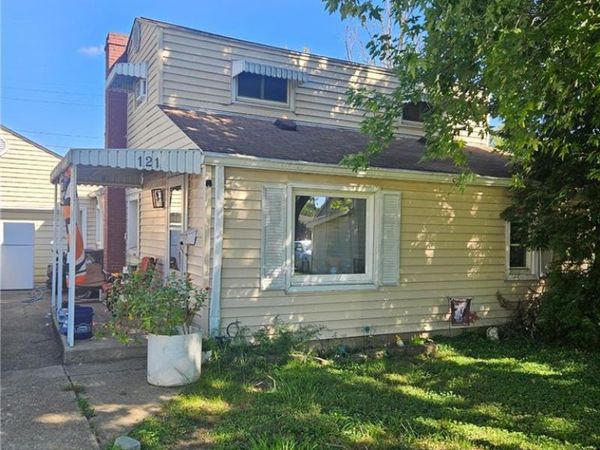 121 Powell Avenue, Fairborn, OH 45324