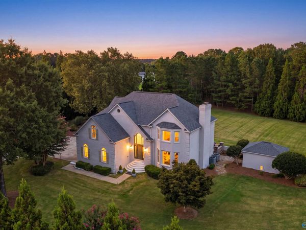 805 Fairway Road NW, Fort Payne, AL 35967