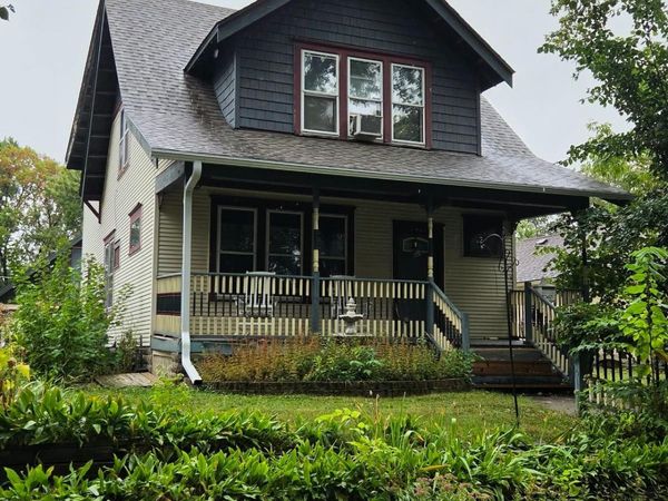 1471 Iglehart Avenue, Saint Paul, MN 55104