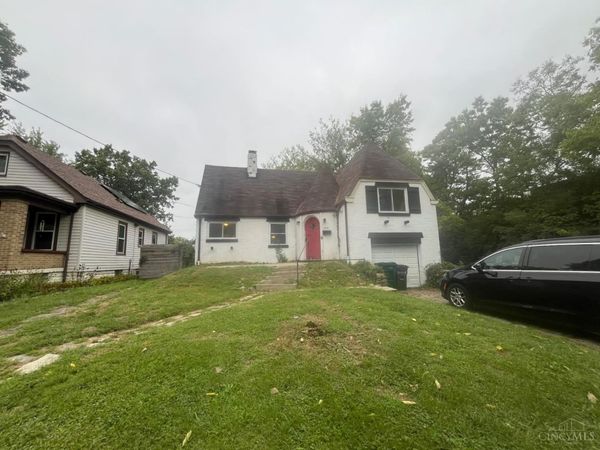 3317 Stanhope Avenue, Cincinnati, OH 45211