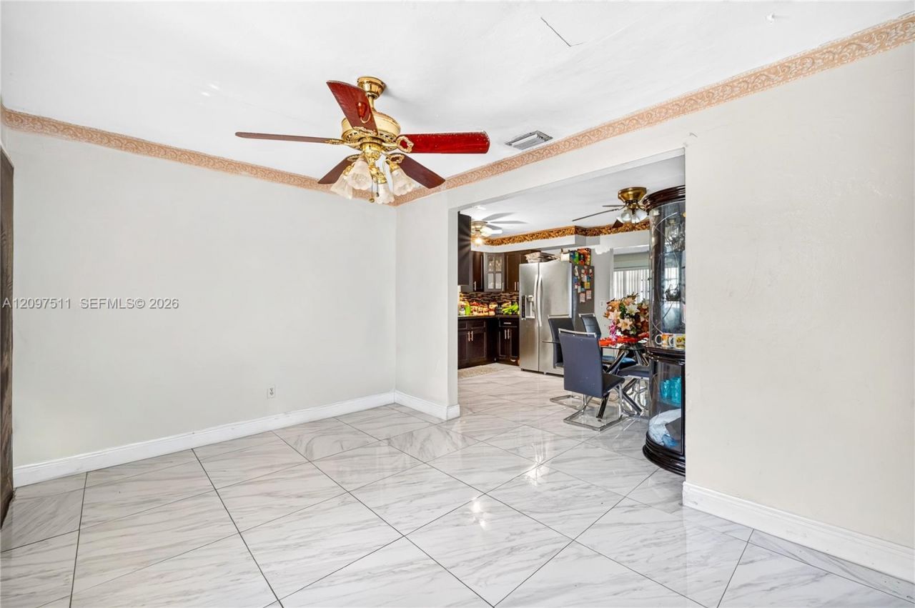 940 NW 135th St, North Miami, FL 33168 Photo