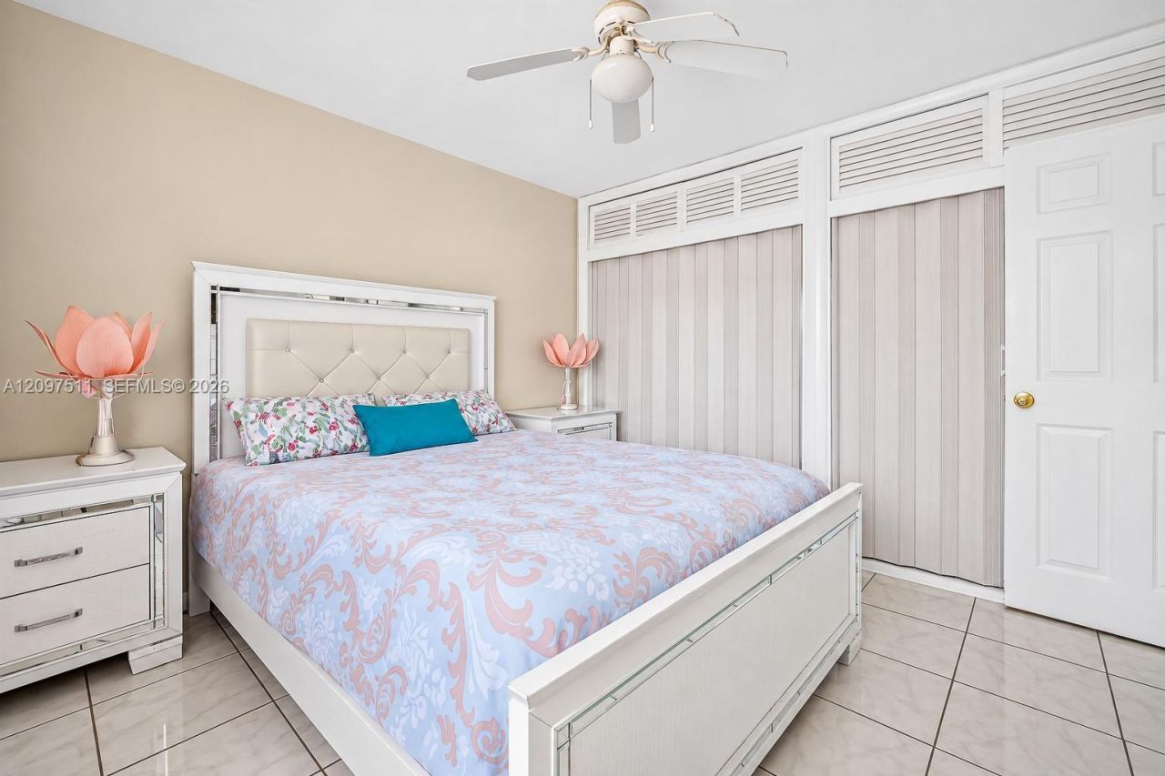 940 NW 135th St, North Miami, FL 33168 Photo