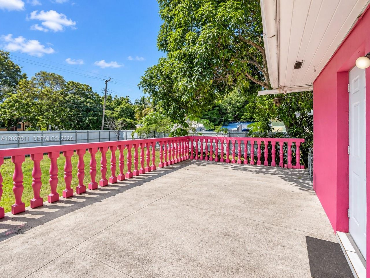 940 NW 135th St, North Miami, FL 33168 Photo