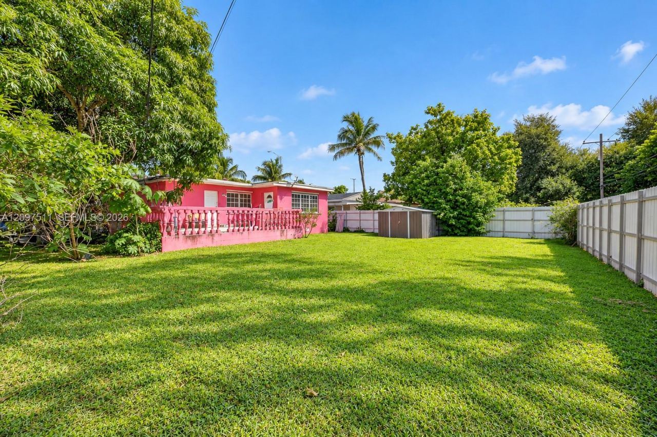 940 NW 135th St, North Miami, FL 33168 Photo