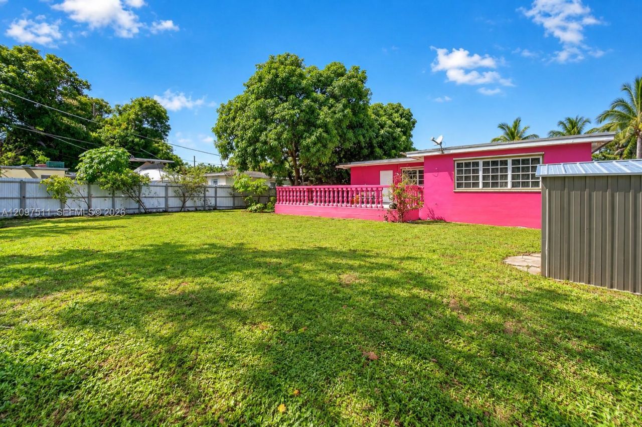 940 NW 135th St, North Miami, FL 33168 Photo
