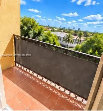 4707 NW 7th St , Unit 402-8, Miami, FL 33126 Photo