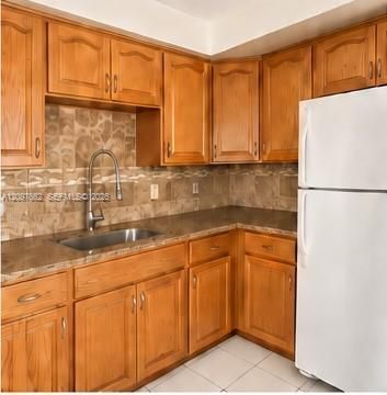 4707 NW 7th St , Unit 402-8, Miami, FL 33126 Photo