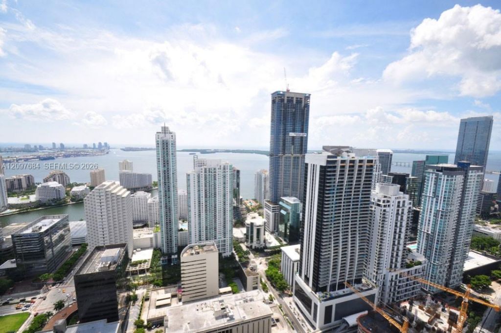 45 SW 9th St, Unit 2308, Miami, FL 33130 Photo