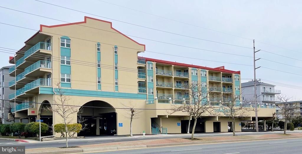 12108 E COASTAL HIGHWAY , OCEAN CITY, MD 21842