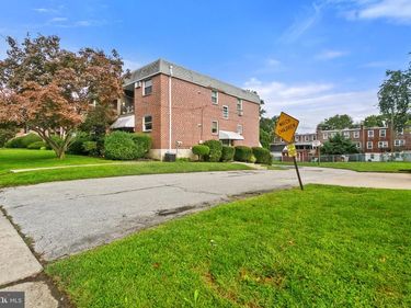 466 RIVELY AVENUE, COLLINGDALE, PA 19023
