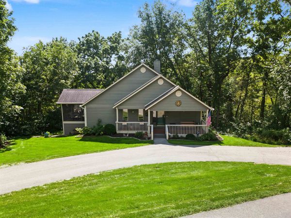 303 W Wachter Road, GALENA, IL 61036