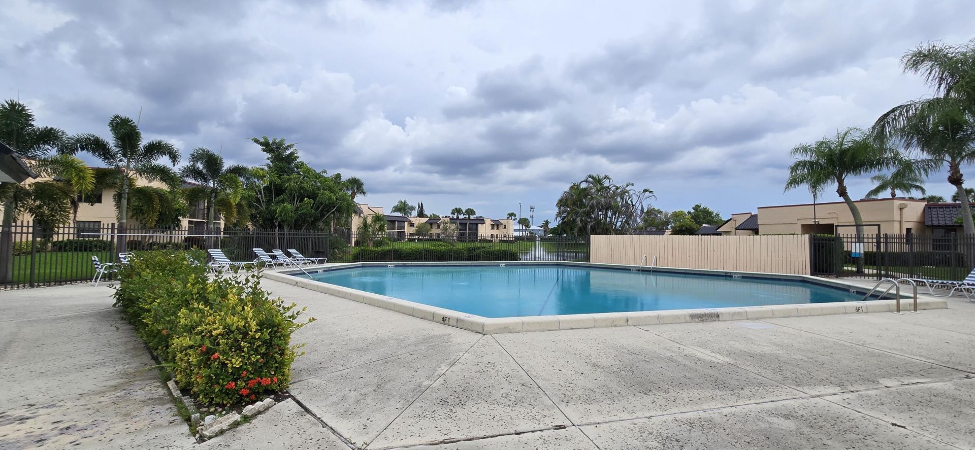 2041 NE Collins Circle, Unit 5-70, Jensen Beach, FL 34957 Photo