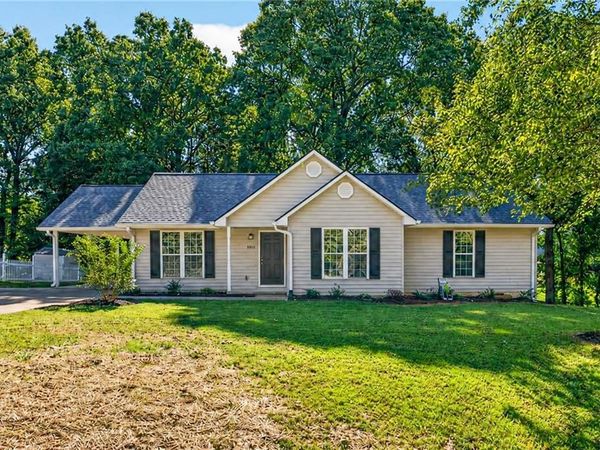 5545 Sallee Drive , Oakwood, GA 30566