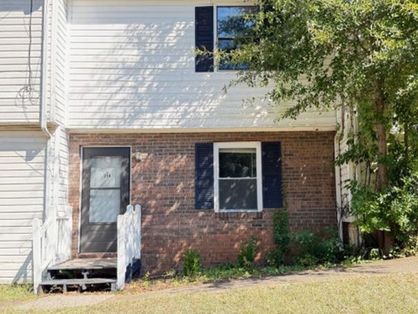 214 Wesley Way, Lagrange, GA 30241