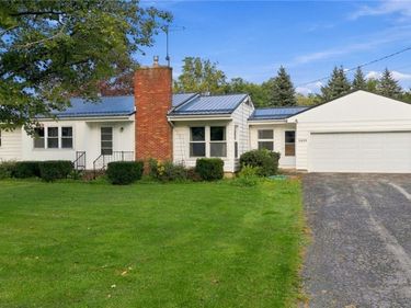 4469 Grayce Avenue, Gasport, NY 14067