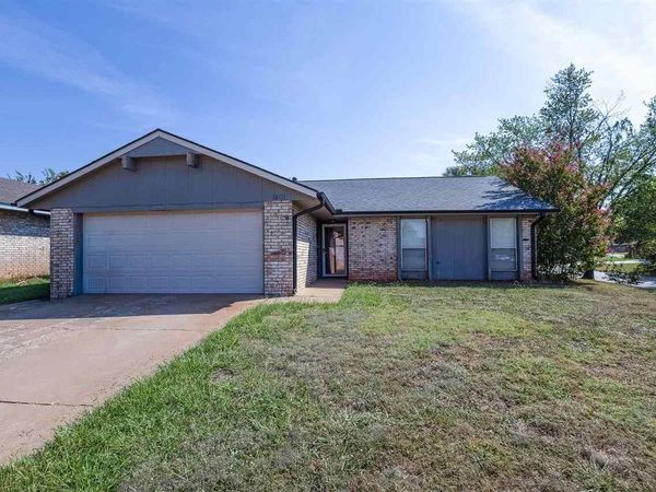 1401 N Berry Court, Stillwater, OK 74075