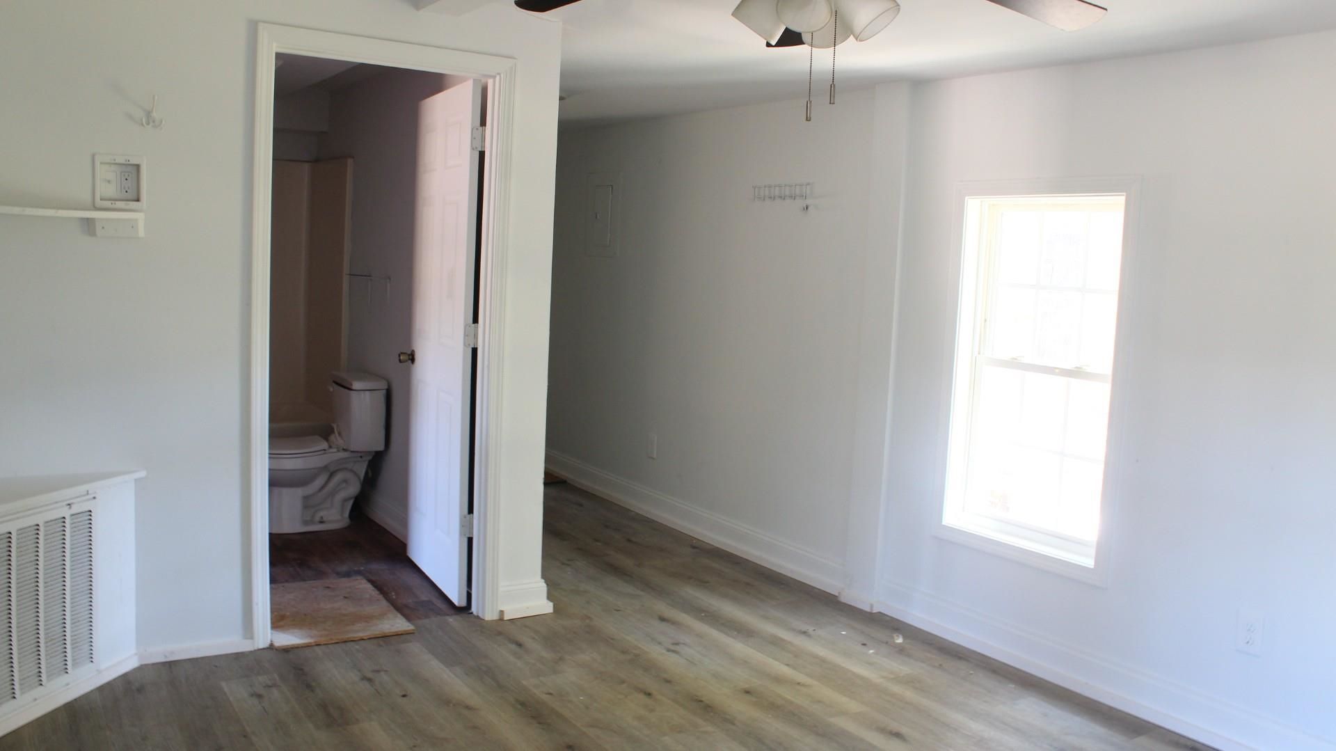 130 Folly Rd. Photo 11