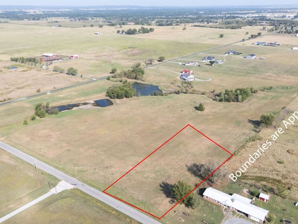 1 W 470 Road , Pryor, OK 74361