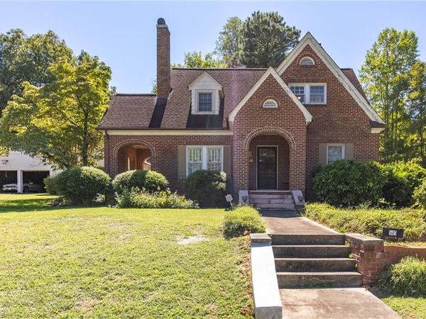 549 Holly Street , Asheboro, NC 27203
