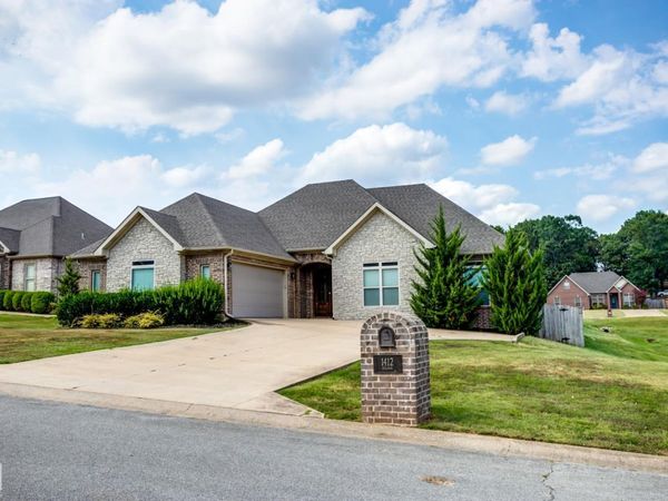 1412 Sullivan Circle, Jonesboro, AR 72404