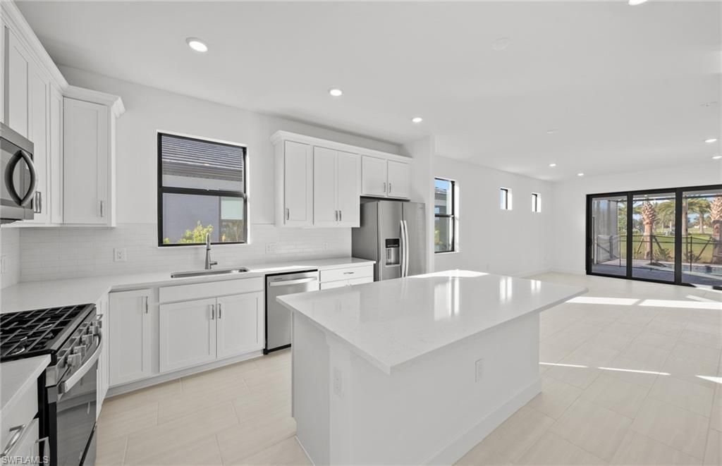 2151 Freemont Way, Naples, FL 34120 Photo