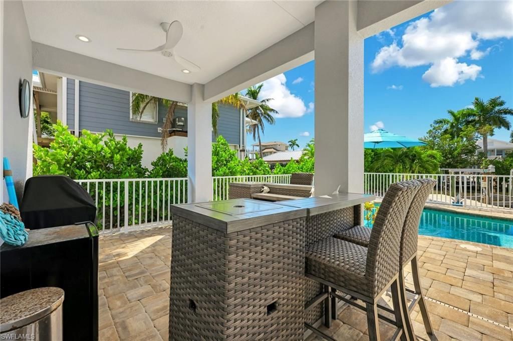 117 Sand Dollar Dr , Fort Myers Beach, FL 33931 Photo