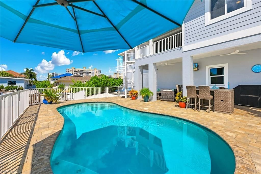117 Sand Dollar Dr , Fort Myers Beach, FL 33931 Photo