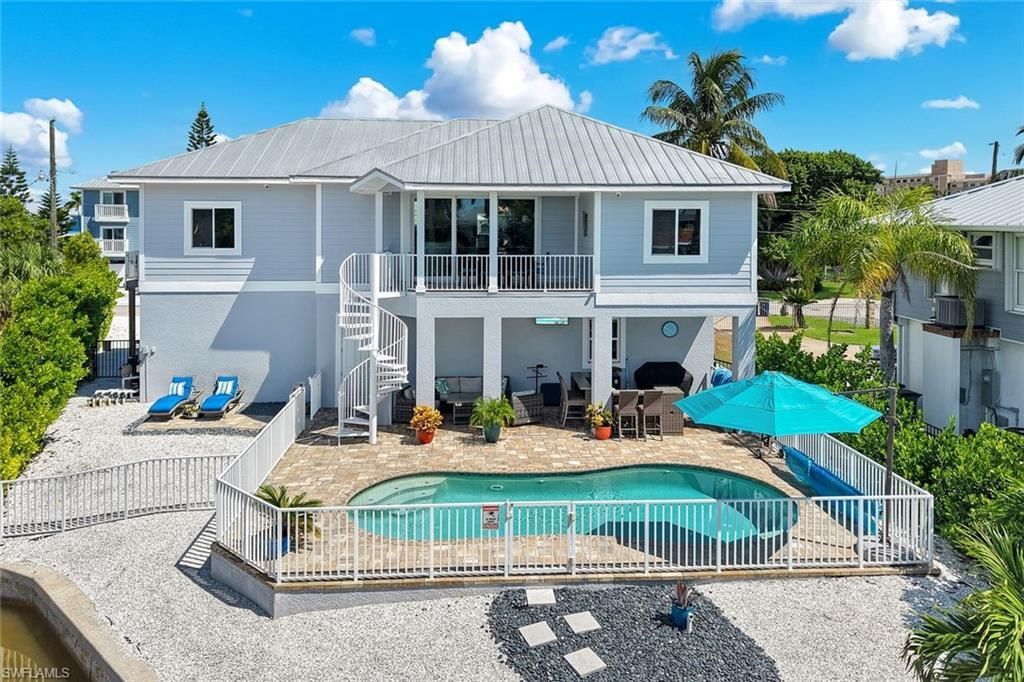 117 Sand Dollar Dr , Fort Myers Beach, FL 33931 Photo