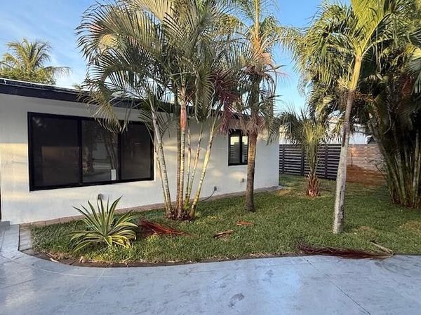 1449 SE 8TH Street, Deerfield Beach, FL 33441