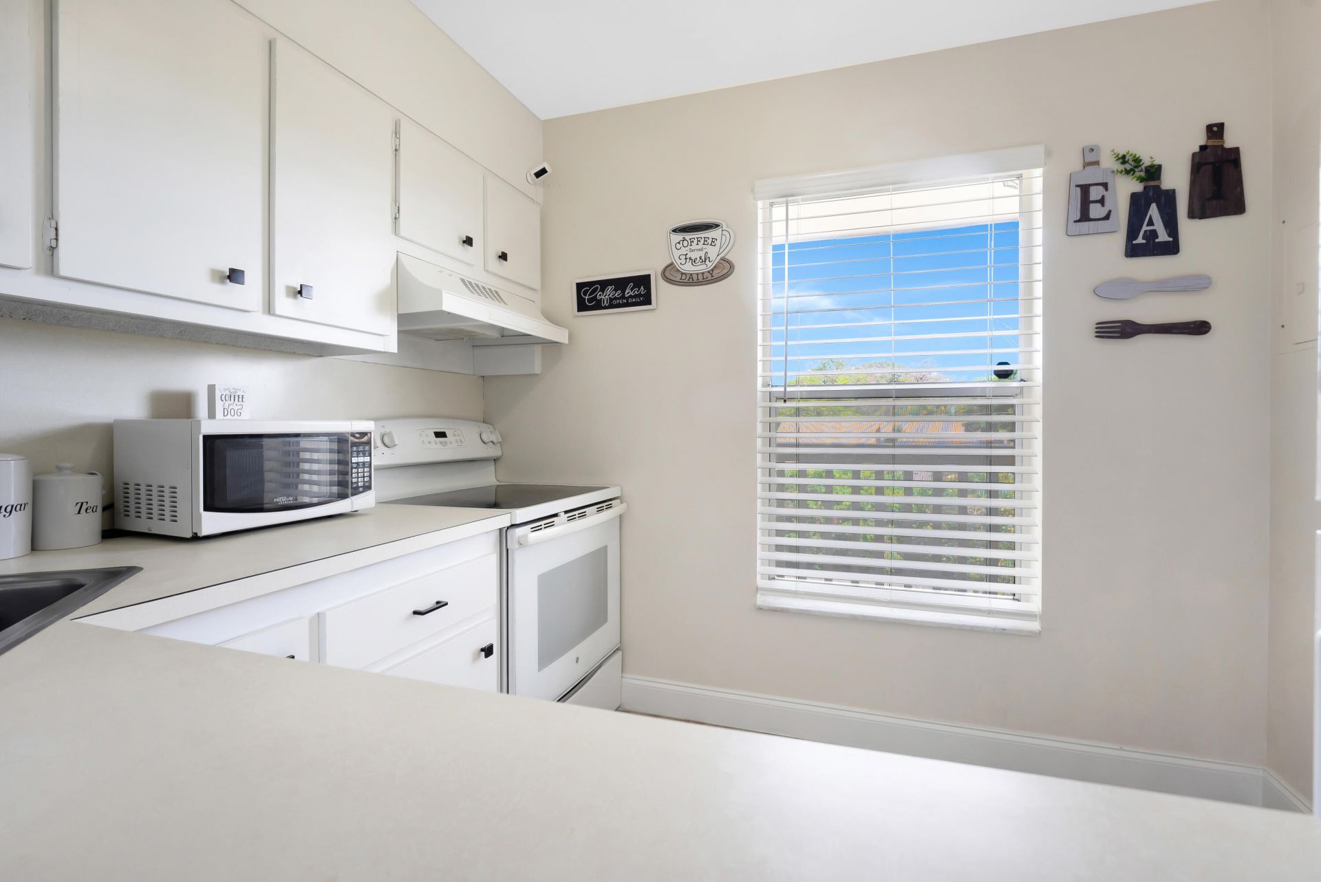 6091 NW 61st Avenue, Unit 307, Tamarac, FL 33319 Photo