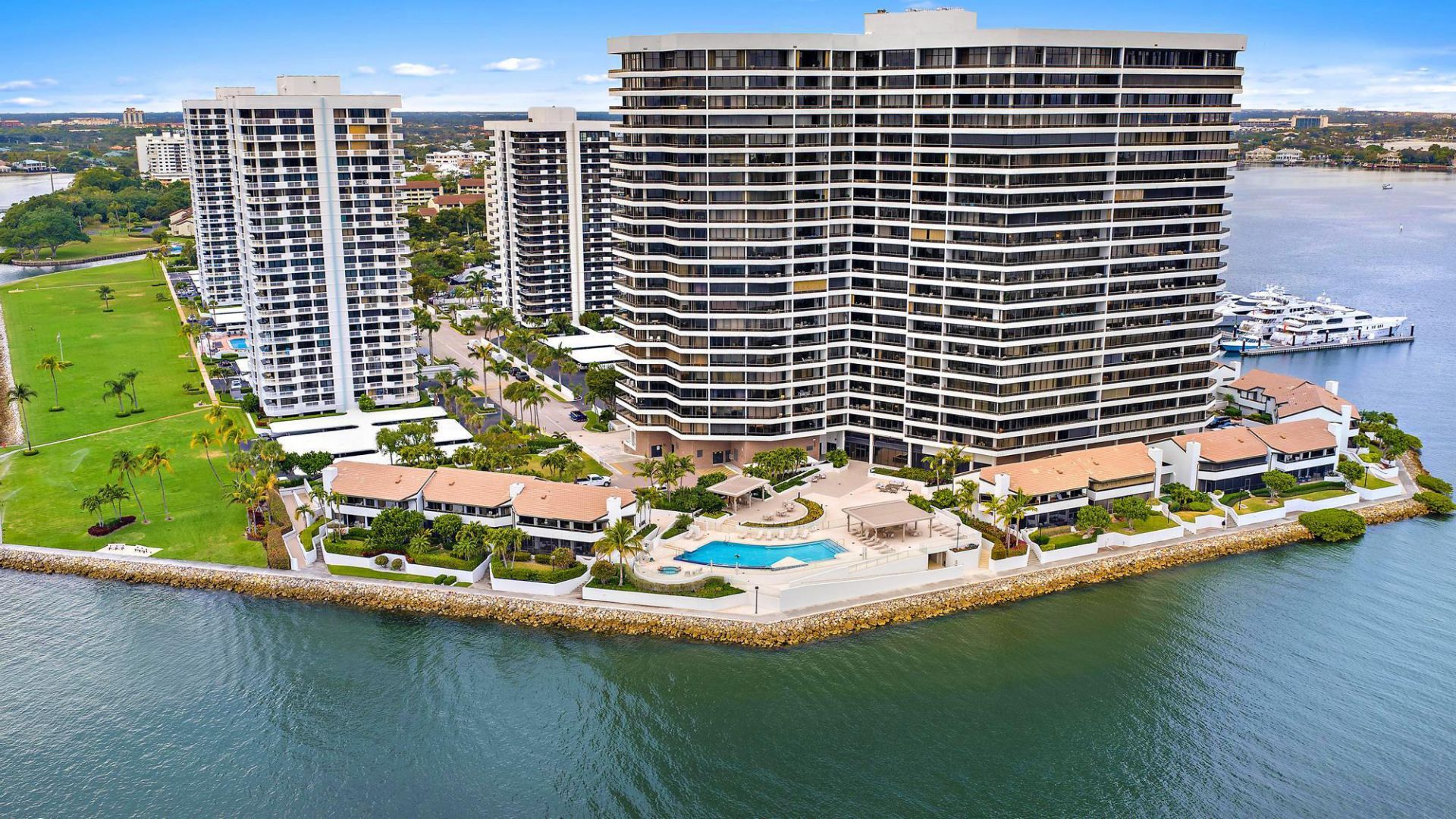 100 Lakeshore Drive, Unit 251, North Palm Beach, FL 33408 Photo
