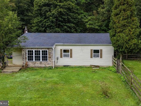 2865 HEMLOCK STREET , PALMERTON, PA 18071