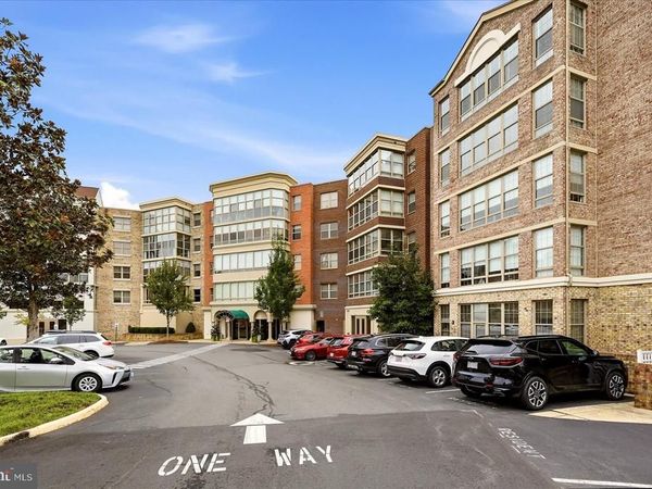 19370 MAGNOLIA GROVE SQUARE , Unit 212, LEESBURG, VA 20176
