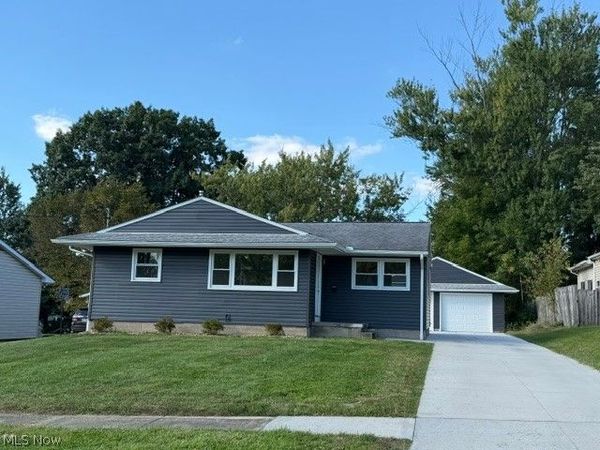 106 Andrea Boulevard , Niles, OH 44446