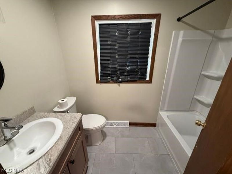 106 Andrea Boulevard, Niles, OH 44446 Photo 6