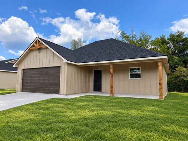 735 Coffey Court , Marietta, OK 73448