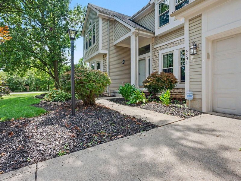 5651 Anglesea Drive, Dublin, OH 43016 Photo 4