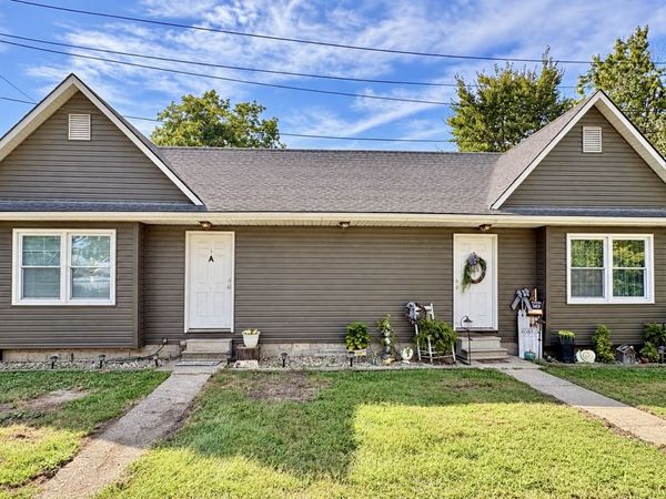 402 S Elm Street , Cambria, IL 62915