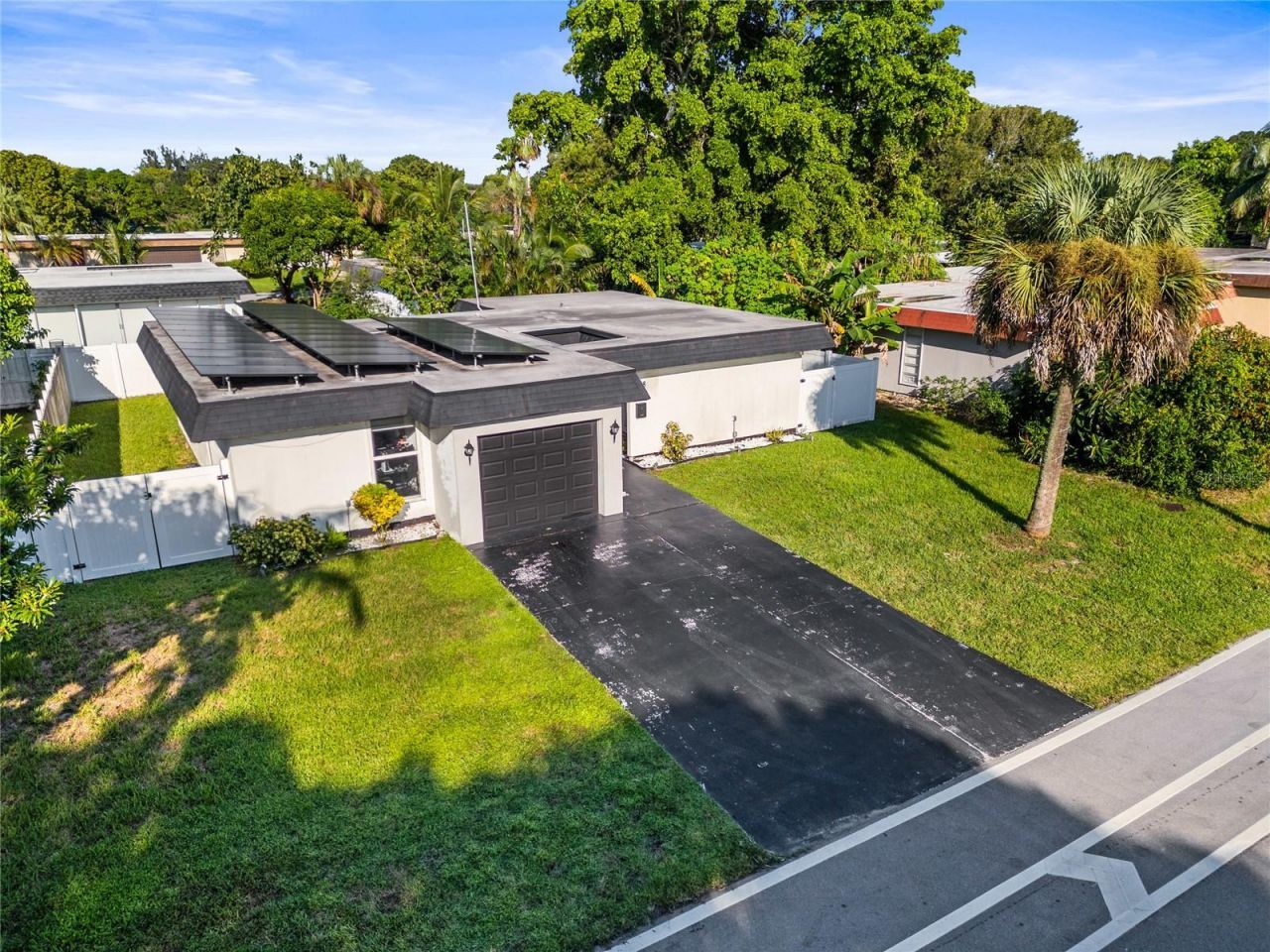 6408 Brookwood Boulevard , Tamarac, FL 33321 Photo
