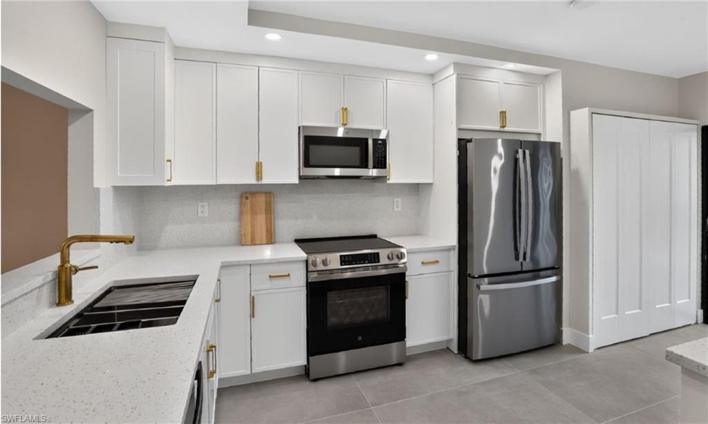 1826 Kings Lake Blvd, Unit 101, Naples, FL 34112 Photo