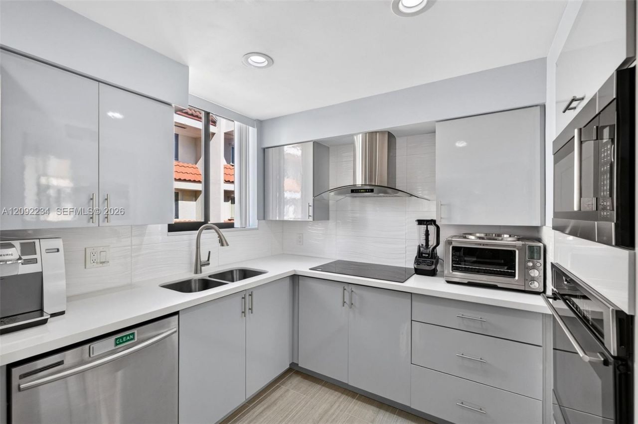 1401 NE 9th St, Unit 50, Fort Lauderdale, FL 33304 Photo