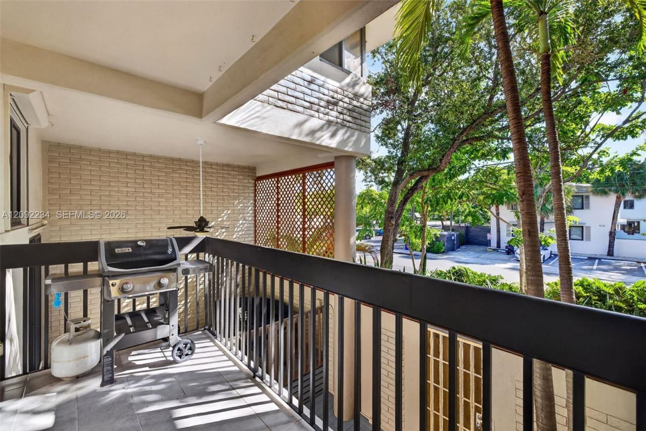 1401 NE 9th St, Unit 50, Fort Lauderdale, FL 33304 Photo