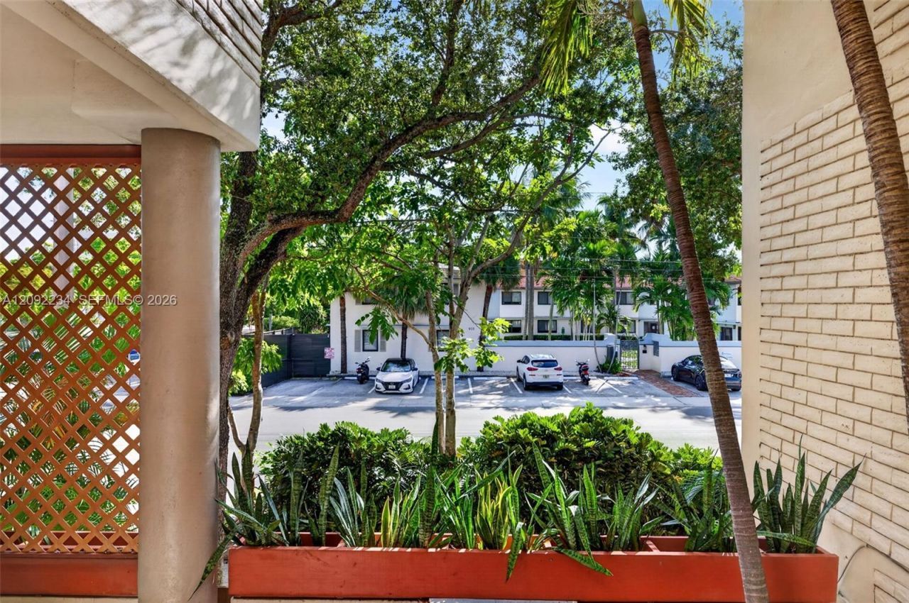 1401 NE 9th St, Unit 50, Fort Lauderdale, FL 33304 Photo