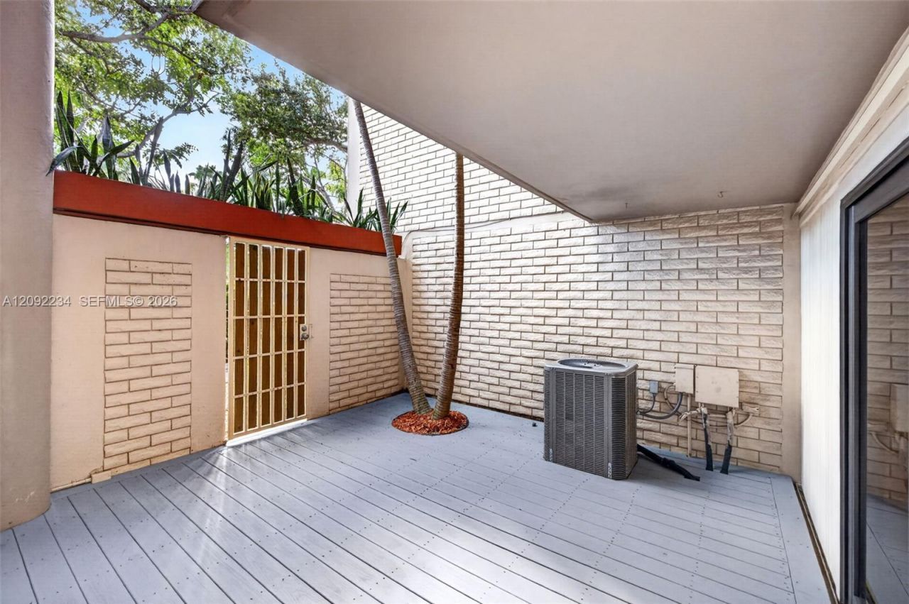 1401 NE 9th St, Unit 50, Fort Lauderdale, FL 33304 Photo
