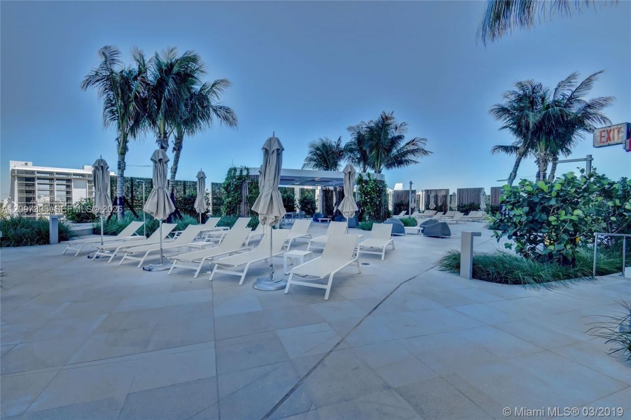 450 Alton Rd , Unit 1406, Miami Beach, FL 33139 Photo